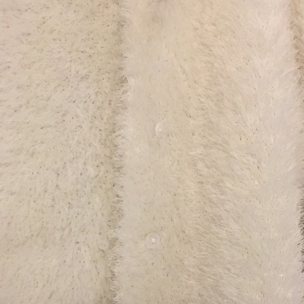 Fuzzy white jacket - Picture 5 of 6